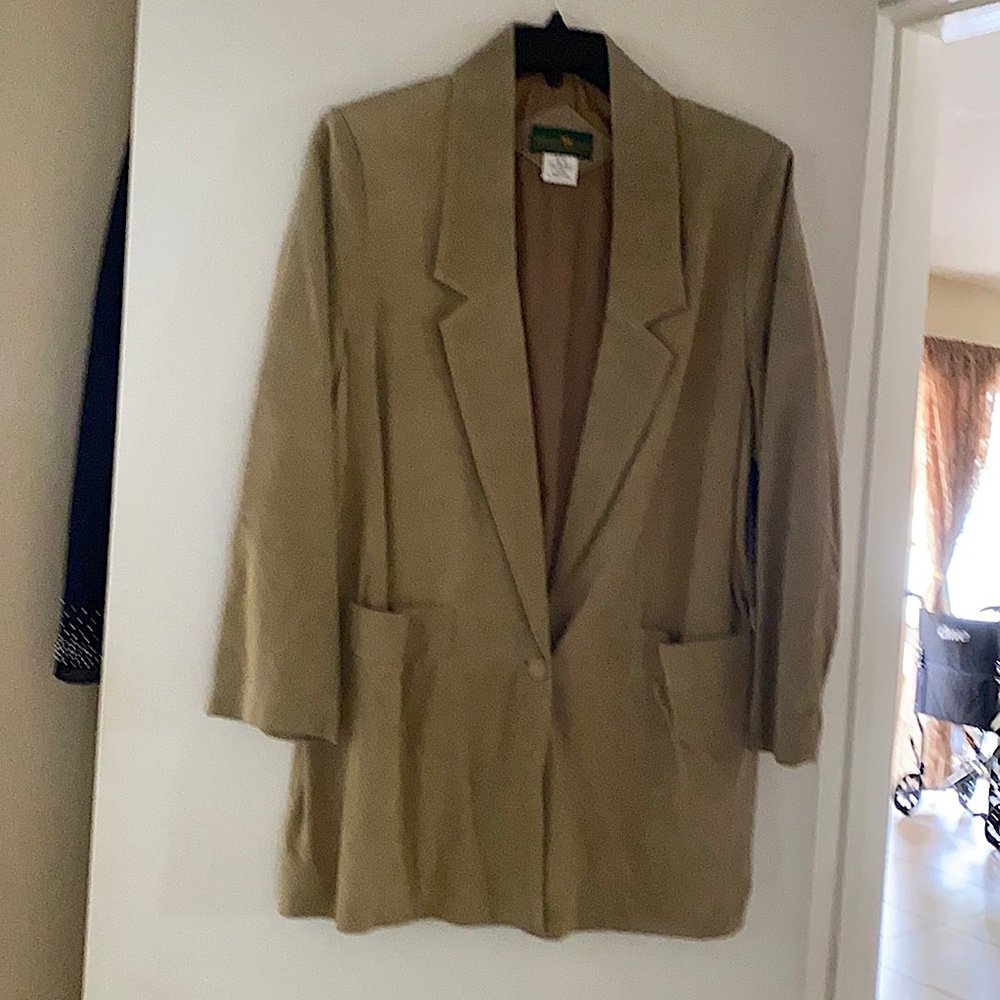 Hunters Run Women’s Leather Jacket